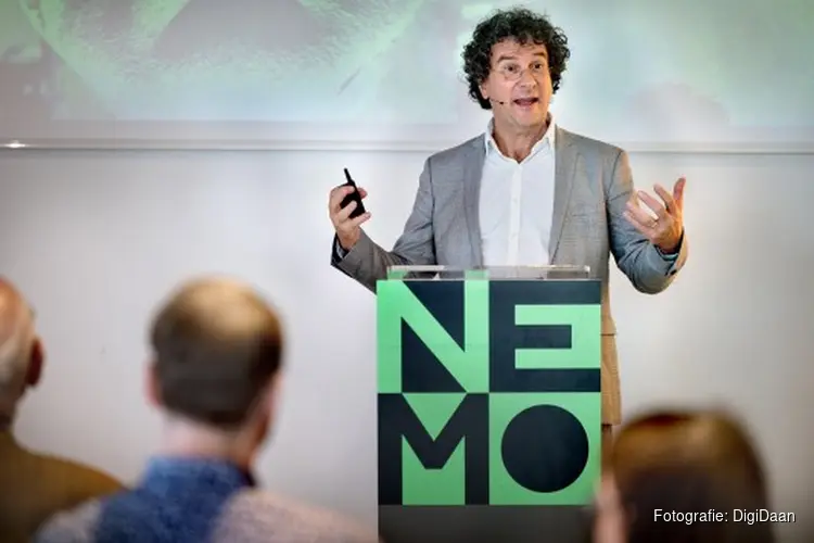 NEMO Science Museum podium voor Technologierede