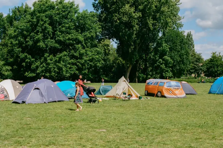 Amsterdammers kamperen ook komend weekend op eigen georganiseerde ‘Buurtcampings’