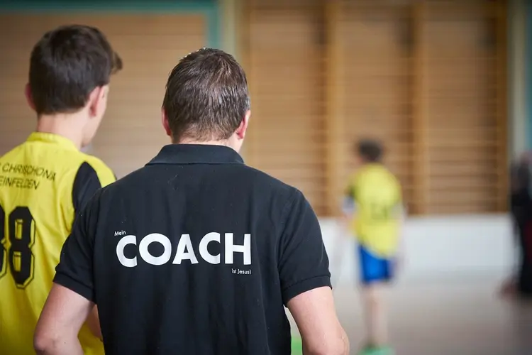 Meer opleidingsplaatsen voor beginnende Amsterdamse voetbaltrainers