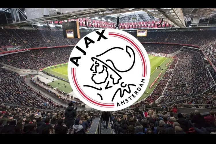 Ajax contracteert Eternal Barron