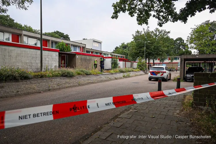 Steekincident bij woning in Amsterdam-Zuidoost