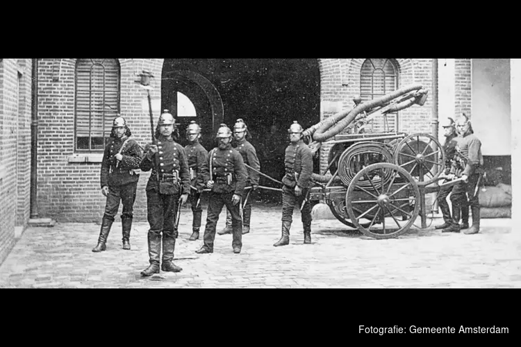 Het allereerste échte brandweerkorps bestaat 150 jaar