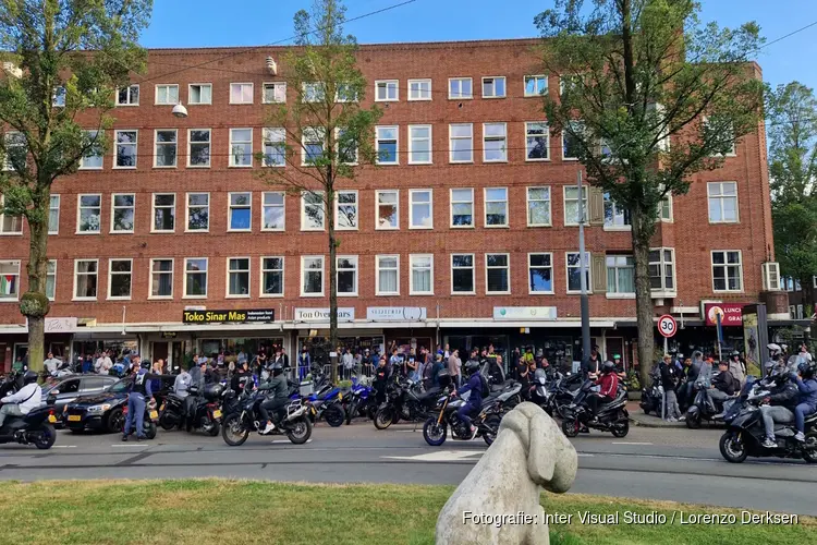 Ride-out ter nagedachtenis van doodgestoken slachtoffer Hoofddorpplein