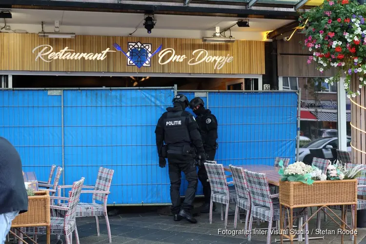 Restaurant in Osdorp binnengevallen door politie