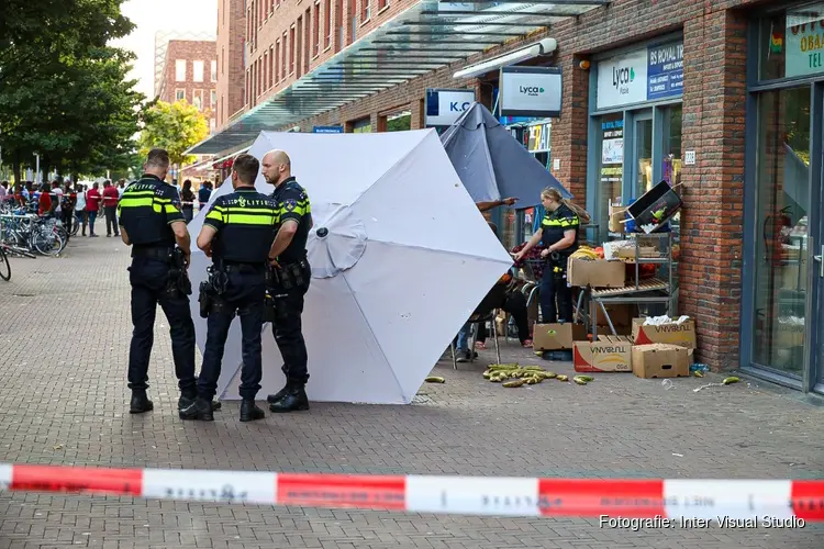 Telefoonwinkel overvallen Harriët Freezerstraat in Amsterdam-Zuidoost