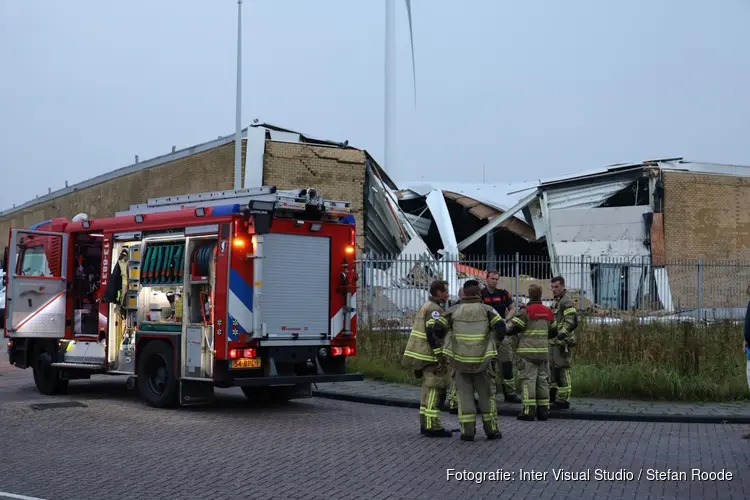 Voormalig gebouw van Praxis ingestort in Amsterdam