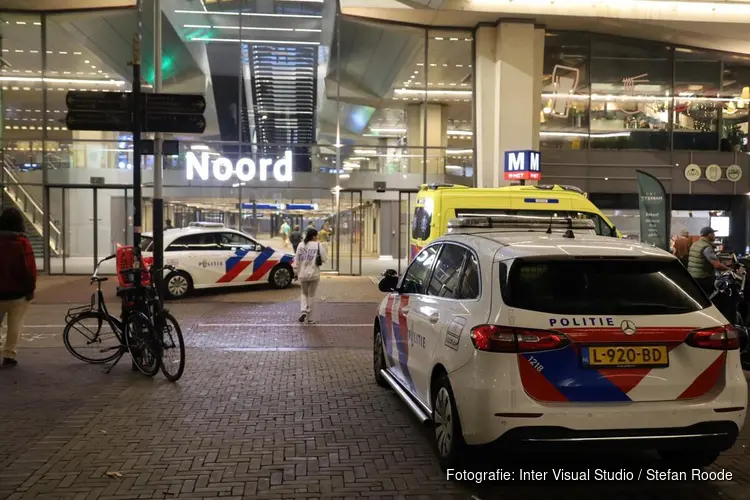 Steekincident bij metrostation in Amsterdam-Noord