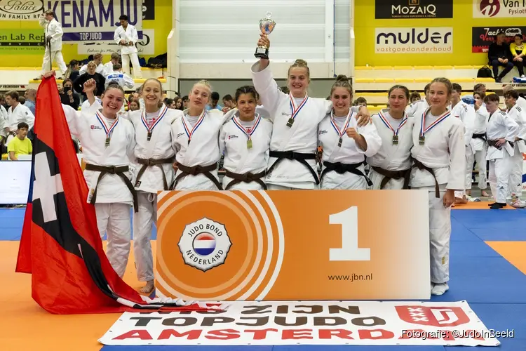 Damesteam TopJudo Amsterdam overtuigend Nederlands kampioen onder 18 jaar