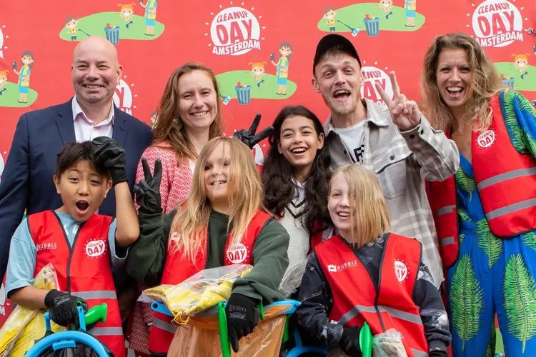 Grootste opruimactie in gemeente Amsterdam: AMSTERDAM CLEANUP DAY