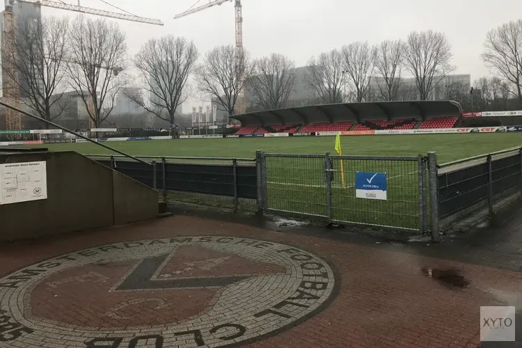 Keeper Van Zetten scoort late gelijkmaker voor AFC tegen Barendrecht