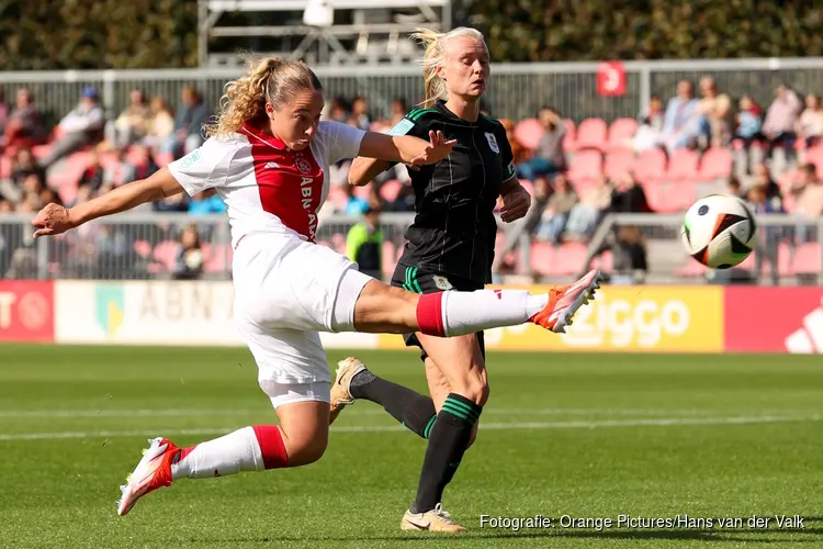 Ajax Vrouwen beginnen competitie met ruime zege op PEC Zwolle