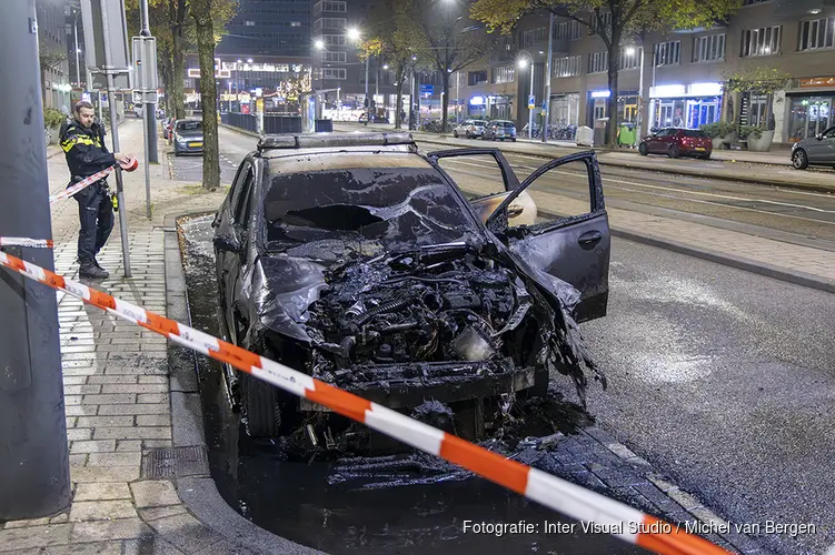 Verdachte aangehouden voor brandstichting politievoertuig Hoofdweg