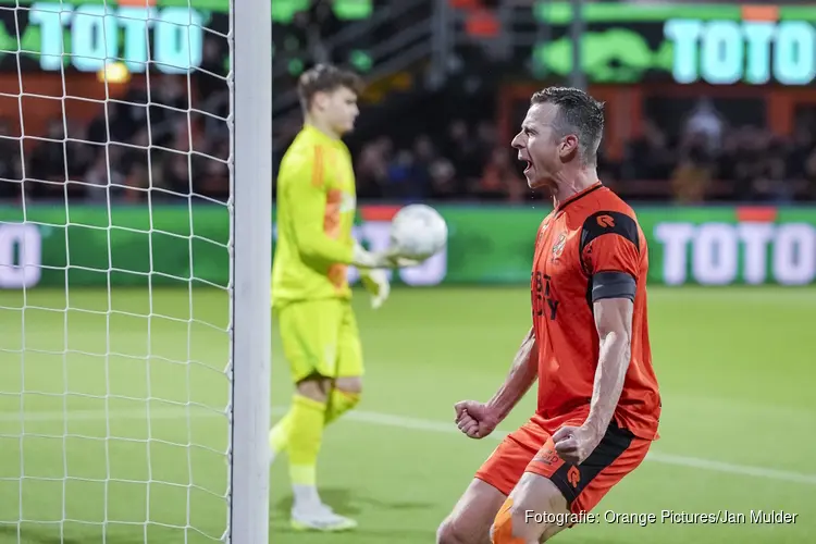 FC Volendam zet sterke reeks voort tegen Jong Ajax en klimt naar tweede plaats