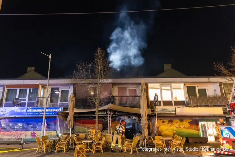 Enorme schade na explosie bij restaurant in Amsterdam