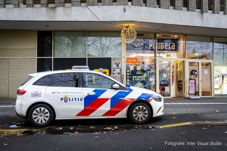 Twee verdachten op de vlucht na overval op Primera aan de Kasperdreef in Amsterdam