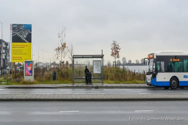 Nieuwe buslijn tussen IJburg Strandeiland en station Bijlmer ArenA