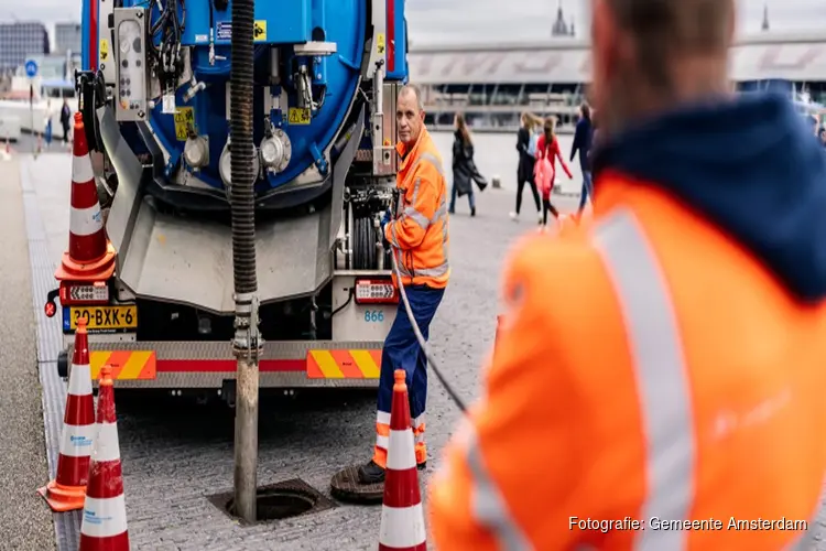 Frituurvet en doekjes: niet in het Amsterdamse riool