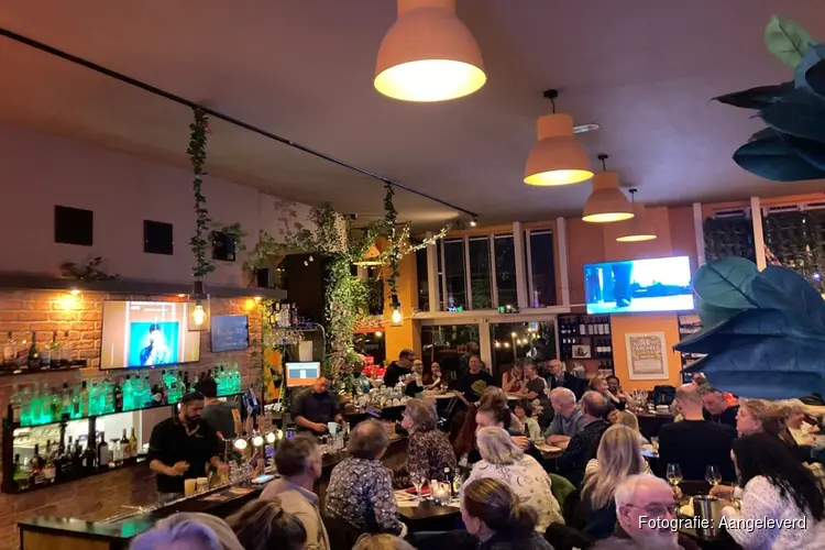 Volle Bak Bij Eerste Oost Online Quiz in Grand Café Eighty-Four