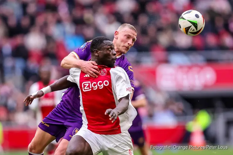 Ajax zet tegen Go Ahead Eagles winnende reeks voort