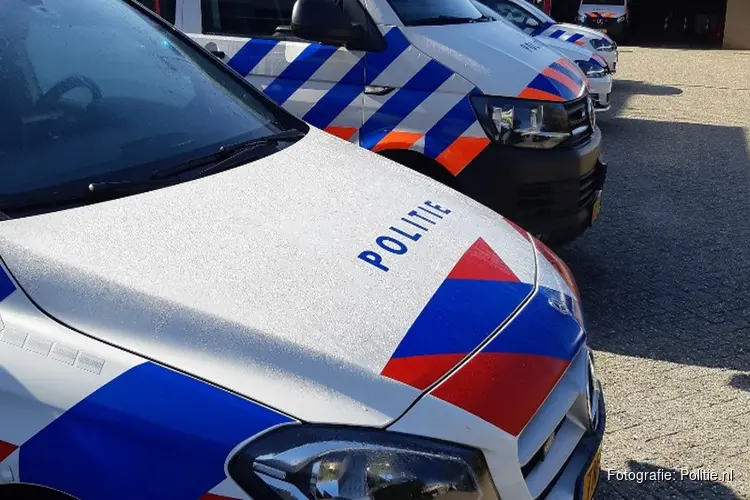 Politie zoekt voortvluchtige bestuurder in Weesp